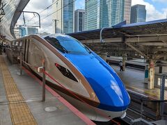 土曜日の朝の東京駅は本当に混雑しますよね。
とき号が到着したと思ったら10分足らずで発車しました。