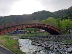 諏訪経由で帰宅します。

途中、奈良井宿の木曽の大橋。
