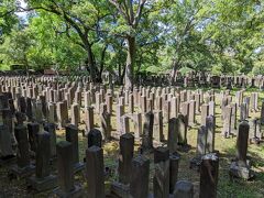日露戦争の戦没者が多いようですが、それ以前の西南戦争、日清戦争。その後の第一次世界大戦、第二次世界大戦の両大戦で亡くなれた軍人、訓練中に殉職された軍人さんのお墓もありました。