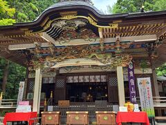 七草めぐりには入っていませんが、ここまで来たので宝登山神社でお参り。