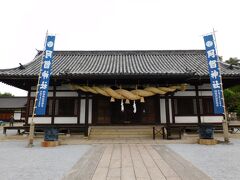 『阿智神社』の拝殿。
出雲大社まではいきませんが、大きなしめ縄が目を引きます。