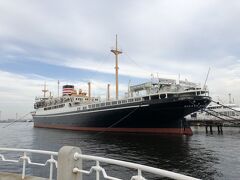 氷川丸は２度ほど中を見学したことがあり、今回は時間もなかったので入場しませんでした。
昔の豪華客船は徴用され沈んだ船も多いので、とても貴重なものですね。
重要文化財に指定されているのも納得です。
次回はまた中に入ってみよう！