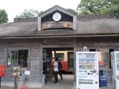 直ぐに終点の上総中野駅に到着。