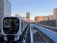 有明ガーデンからの帰りは、一駅だけゆりかもめに乗車しました。少し歩き疲れました。