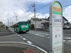 福田交番前停留所で下車。乗って来たバスをお見送り。
