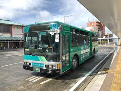 遠州鉄道さんのバス、磐田市立病院福田線で移動
