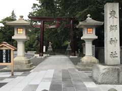 東郷神社。
まだ閉まっていた。