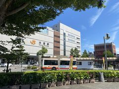 岐阜駅から11分、大垣駅に到着です。