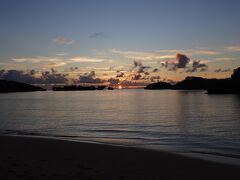 夕食後、星砂の浜にて