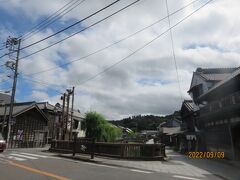 おなかを満たした後は、佐原観光に出発！

５分足らずで水郷佐原のレトロな街並みが始まります