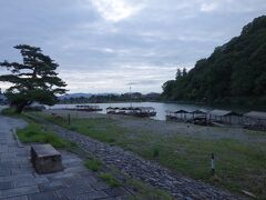 桂川をこちらには行かないで上流へ行く。