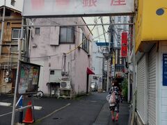 仙台朝市から足を伸ばしたのは、仙台銀座という飲食店街。