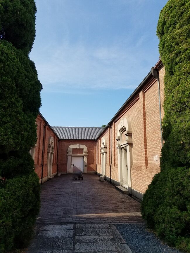 倉敷紡績所の跡地を再利用しているそうです