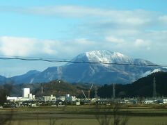 この山いつも気になって撮ってしまいます。
今回はちゃんと名前を調べて、スッキリ。