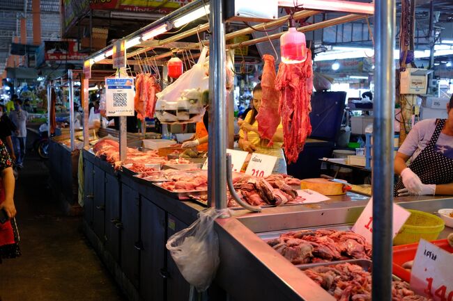 ラッタナコーン市場で買い物