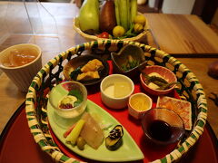 収穫祭御膳
大和牛や奈良県産の新鮮な伝統野菜を使った和食が頂けるプレート。珍しいお野菜ばかり！ソーメンカボチャとか不思議な食感でした。