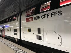 SBBの電車で中央駅へ