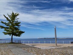 アスパムに隣接している公園。青森の海を一望できます。