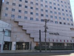 函館駅から徒歩3分のホテルに宿泊。