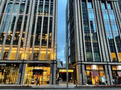 実は、大分前にCMで見て、夕方から夜にかけての室町近辺に来てみたかったんです♪