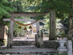 白川八幡神社です
