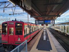 会津鉄道会津線に乗って、まずは「塔のへつり」駅に向かいます(^^)

会津鉄道はＪＲ会津線を３セク方式で転換したものですが、週末パスの対象…