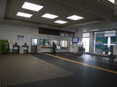 ターミナルにも来たけど、なんと売店自体がなくなってた！