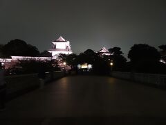 さて、「石川橋」へ。

「兼六園」と「金沢城公園」を結んでいます。
