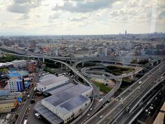 東大阪市役所の無料展望台からは東大阪ジャンクション一望です。