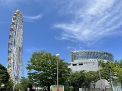 どこに行こうか悩んで世界淡水魚園水族館「アクア・トト ぎふ」に行ってみました。
海なし県の岐阜で水族館？って思いますが、こちらは淡水魚の水族館です。
