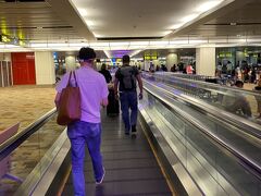 Changi Airportは人多い。