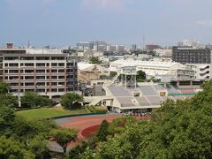 (県立)明石公園内に、野球場(=明石トーカロ球場)がありました。