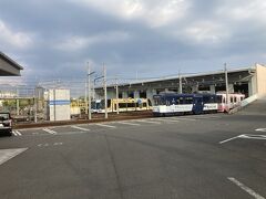 レンタカー返すまでに時間あるから、鹿児島市電の車庫覗きにきた。