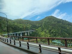 向こうに見える大阪トンネル。
ここからの景色が絶景とかいてあったな。