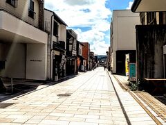 三次市は三次駅周辺と三つの河川の合流地点の三次町の二つのエリアがかつて栄えていた場所だ。
三次駅の方では獣の売買が行われ、三次町界隈とはカラーが違うと、祖母が話していた。この三次町は浅野三次藩のおひざ元のエリアでもある。