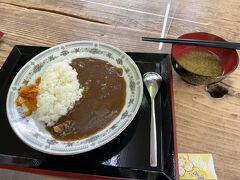 昼飯はさざえ村に再訪、気になっていたさざえカレーをいただいた
美味しかっためかぶ汁も注文