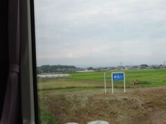 神流川を渡ると、いよいよ群馬入り。群馬藤岡・北藤岡で高崎方面を目指す地元客をたっぷり乗せて、終点へ至ります。