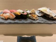 楽しかった仙台一人旅、最後は寿司通りで締めのお寿司です。
