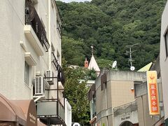 生田神社から山側に向かって散策しました。
以前あったお店が閉まっていたり変わっていたり、少し寂しい