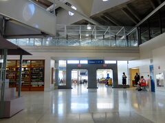 バルバドスのグラントレー・アダムズ国際空港に到着
(Grantley Adams International Airport)
