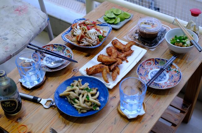 9月29日(木)　夕食<br />キノコ炒め．．．．◎<br />揚げ手羽先．．．．◎<br />蟹ソムタム．．．．？<br />塩こぶ．．．．〇<br />もろみ．．．．〇<br />納豆．．．．．〇