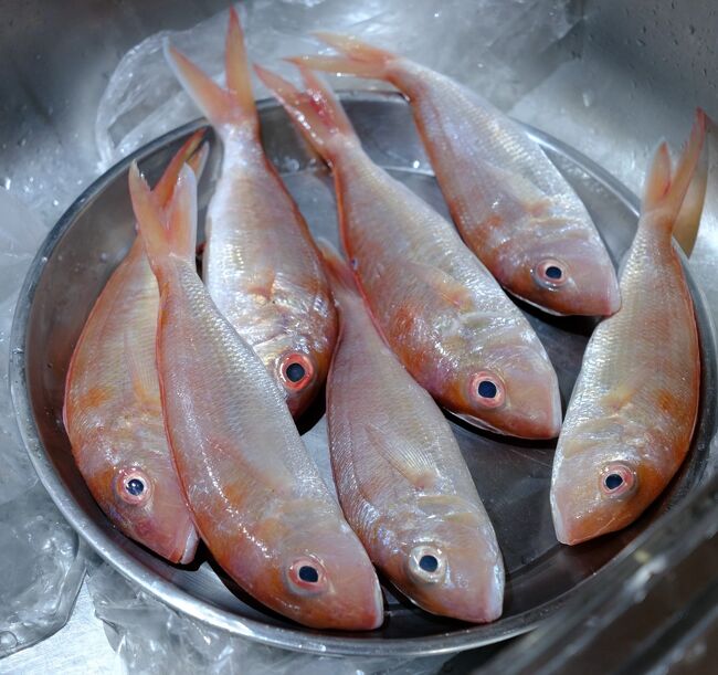 バンサレー市場で買った魚　７匹　70B　≒　265円