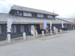 私の食事風景　彦根グルメ　「つる亀庵」

ホテルの隣の店です。夕方雨が降っていたので、近場ですませました。