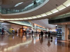 羽田空港。
２０２１年１１月の四国旅行以来、約３ヶ月ぶりの旅行です。