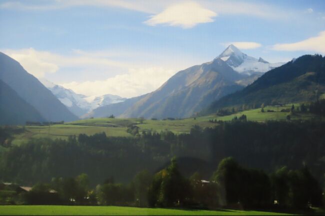 右に左にと、グロースグロッナー山岳道路を登って行きました。