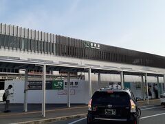 新潟駅
駅の大リニューアルのため大規模工事しております