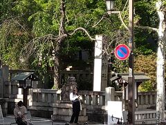 駅前には乃木神社がありました。