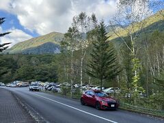 バスに乗り、あかんだな到着。
車は駐車場に停めきれず、道に停めてます。
行きは写真を撮る時間がなかったです。ｗ