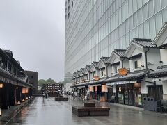 小田原ミナカ
ラスカから通路で繋がっています
ミナカはフード・飲食を中心に多様な店舗が展開しており、フードスタジアム小田原・西湘エリアの人気飲食店が勢揃いしているそうです