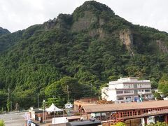 妙義山